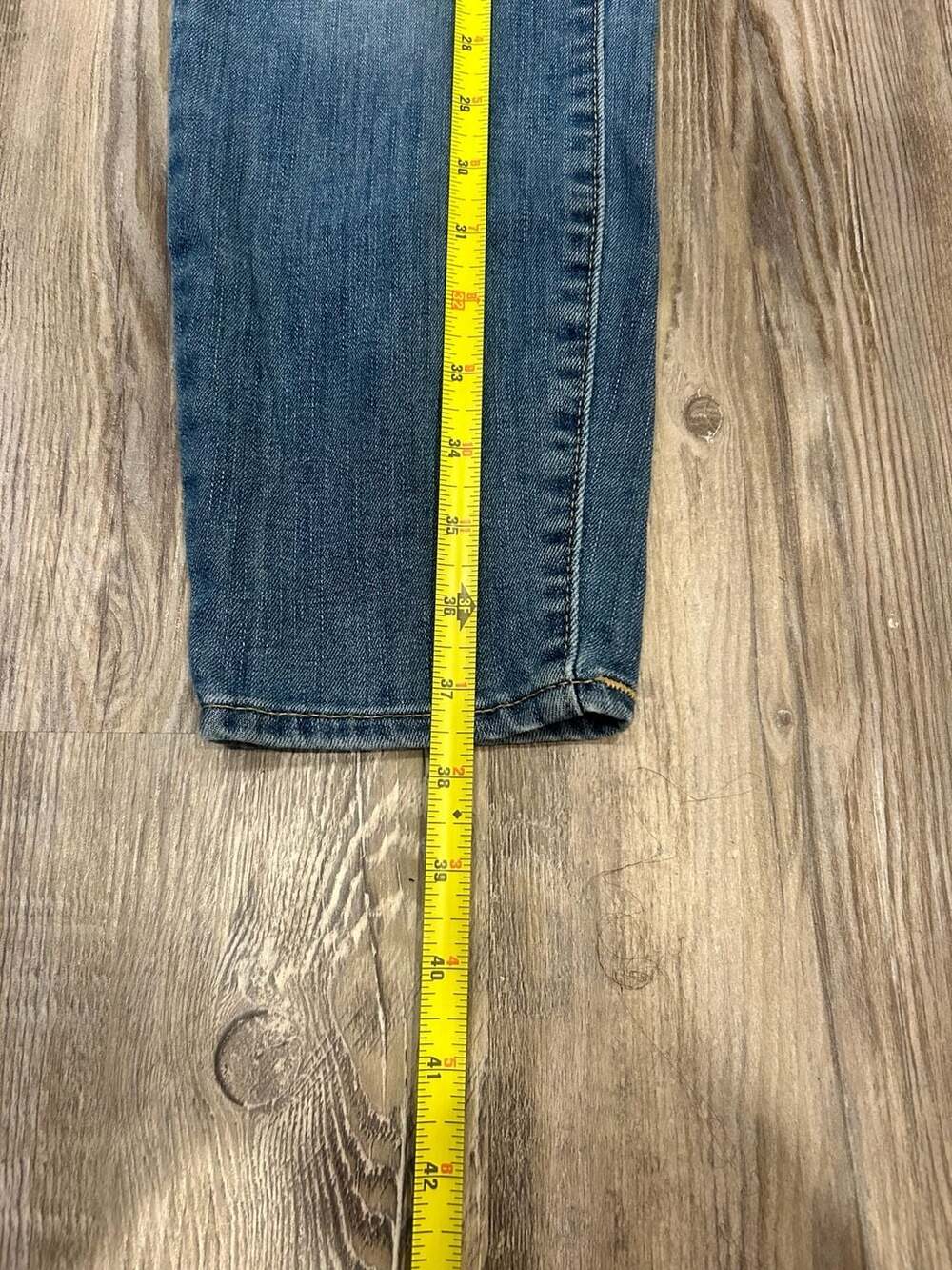 Signature by Levi Strauss & Co. Women's Mid Rise Skinny Jeans Size 18M - Picture 6 of 8